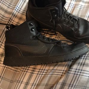 Nike black high tops comment offers size 10